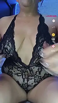 Squirt y dildo en el culo rico - video by Tonhermosa cam model