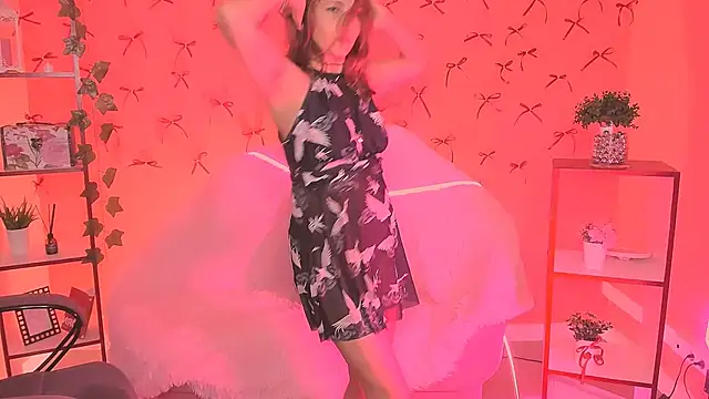 [24 Nov 18:06] Public Show – видео вебкам-модели NicoleHitman