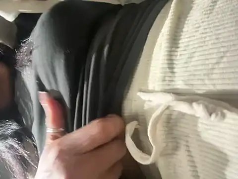 [19 Mar 11:27] Private Show - 視頻由 Ariana_Rodriguez 主播提供