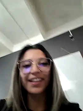 [4 Mar 12:08] Private Show - Isabella_Varella 캠 모델의 동영상