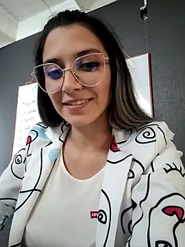 [5 Mar 13:06] Private Show - Isabella_Varella 캠 모델의 동영상