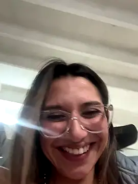 [7 Oct 20:58] Private Show - Isabella_Varella 캠 모델의 동영상