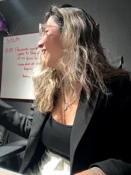 [7 Nov 11:32] Spy Show - Isabella_Varella 캠 모델의 동영상