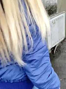 [6 Apr 11:56] Private Show cum outside