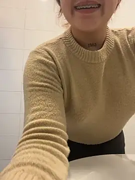 Public fuck - Vídeo de Karina_Leon, modelo de vídeos