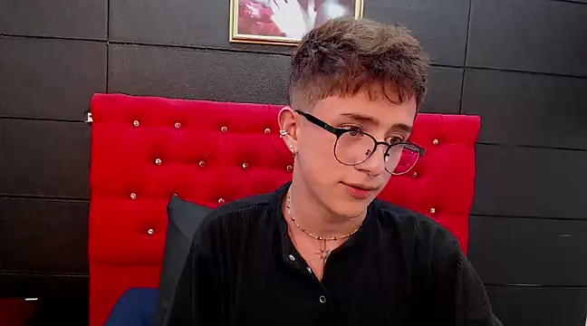 [14 Mar 19:41] Private Show - video av maxxine444 cam-modell