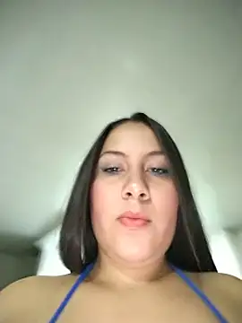 Pussy fingering 👅🍆 - video by esmeralda_jadees cam model