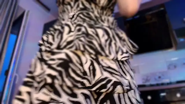 [17 Aug 20:45] Private Show - video by emlana cam model