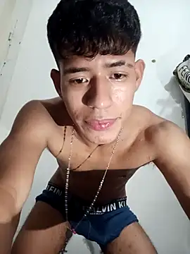 [31 Dec 00:35] Private Show - vidéo du modèle de showcams dareck_18