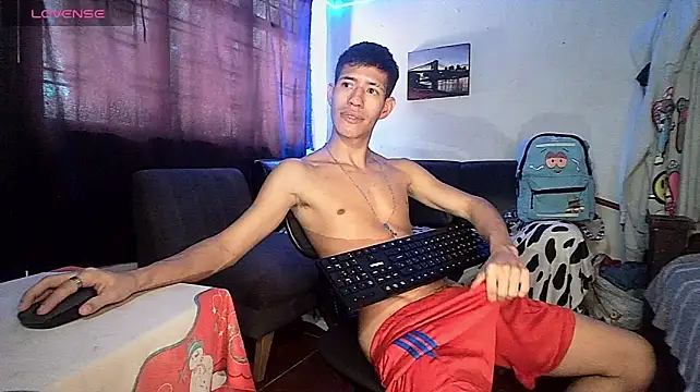 I play with my cock🍆🍆