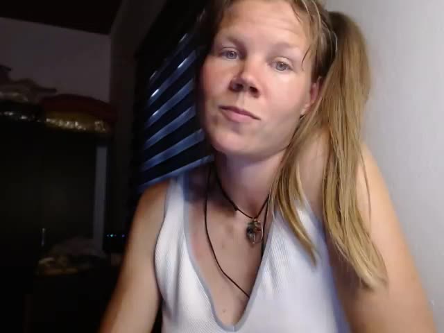 Dildo and wand play on until 2 orgasms SO HOT!! - ক্যাম মডেল CallMeMaria-এর ভিডিও