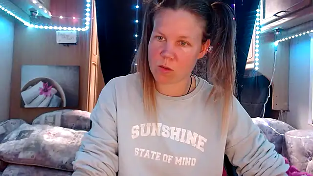 [31 Mar 11:12] Private Show - video CallMeMaria kameramallilta