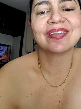 Por todos lados uff－カメラキャストのmichellrodriguezの動画