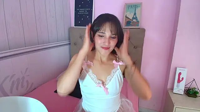 naked spreading ass and pussy with my lush inside and fucking dildo – video modela na kameri Tania_Duque