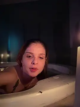 Close up pussy squirtt - video by LoganPeny cam model