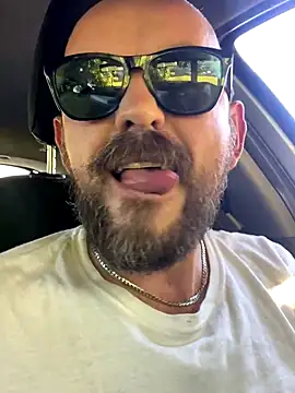 Show Cock in car outside