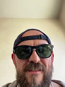 [23 Apr 14:13] Private Show - video av Rimmingtop cam model