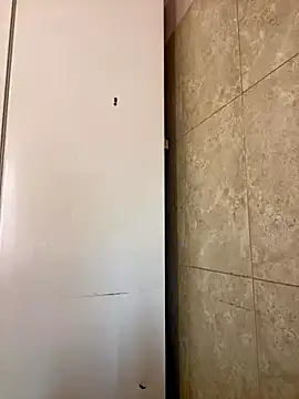 CumShowDomi – video od webkamerové modelky MeganFoxiy