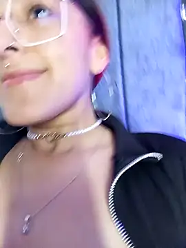 Very Red :fire::heart: – video od webkamerové modelky HairyKitty__