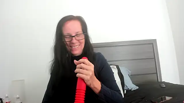 [9 Nov 08:12] Private Show - video by sassypeachgoddess cam model