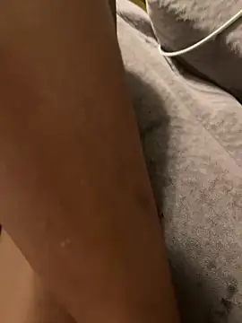 She squirted on me 🤪💦 - video by 9blk cam model