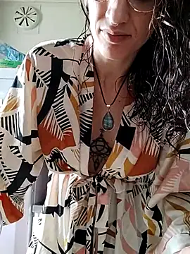 [4 May 09:57] Private Show - vídeo de Mymycha34 modelo de câmara