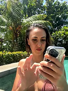 Wet Body from Pool naughty play to squirt