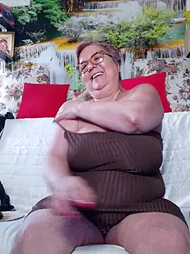 [2 Sep 10:00] Private Show - video van QueenPammy1 cam-model