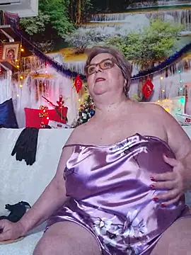 [18 Dec 08:51] Private Show - video van QueenPammy1 cam-model