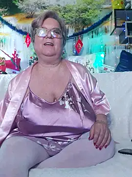 [18 Dec 13:53] Private Show - video van QueenPammy1 cam-model