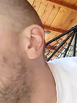 Jerking on terase and talk dirty and aggresive!!! - video di trainwithme modella di cam