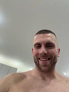 [29 Jan 13:32] Public Show - video av trainwithme cam model