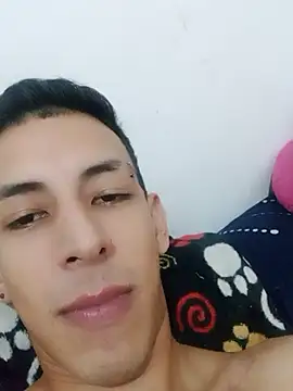 [23 Jun 01:49] Public Show - video by perversumm cam model