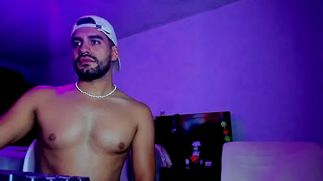 20 min FUCK / DOGGIE / CUM FACE 🍆 - LucasJewely 캠 모델의 동영상