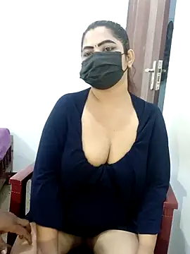 DEAPTROUT BLOWJOB－カメラキャストのmathara_lakshani_の動画