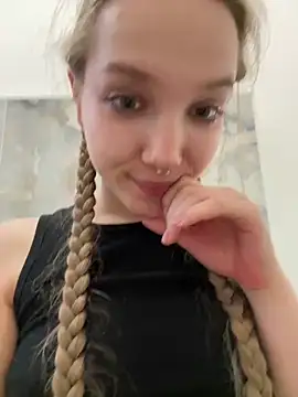 🚾baby bambi on toilet + spread legs🚾 - pvt show - video by bambi_lu cam model