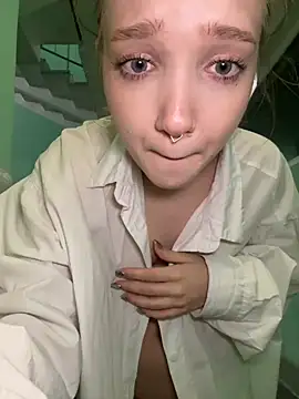 🏢naked on stairwells🏢 - part of ticket－カメラキャストのbambi_luの動画