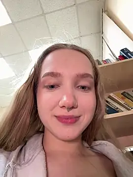 🫐Lulu lick Arya's boobs for 1st time🫐 - video bambi_lu kameramallilta