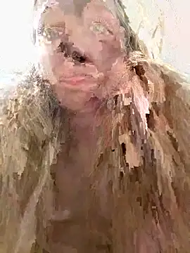 STRANGER: open door + let him in my toilet cabin while i am full naked🚪🚽 - vídeo de la modelo de cam bambi_lu