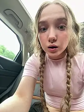 Nancy and Lulu: secretly naked behind uber driver + help lulu squirt in uber car🚖💦