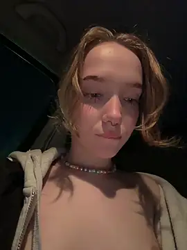 STRANGER: naked jerk off his dick on back sit 🍌🔞 - video oleh bambi_lu kamera model