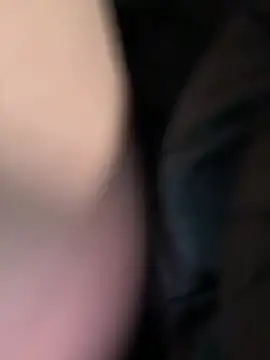 RISKY PUBLIC: naked fuck pussy with dildo on back sit uber driver 😱🚕 - Vídeo de bambi_lu, modelo de vídeos