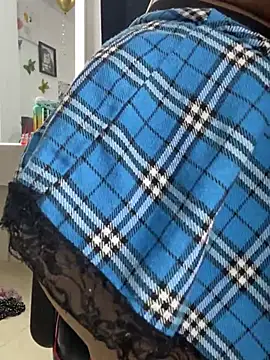 Sexy naked dance - video by Chloee_Secret cam model