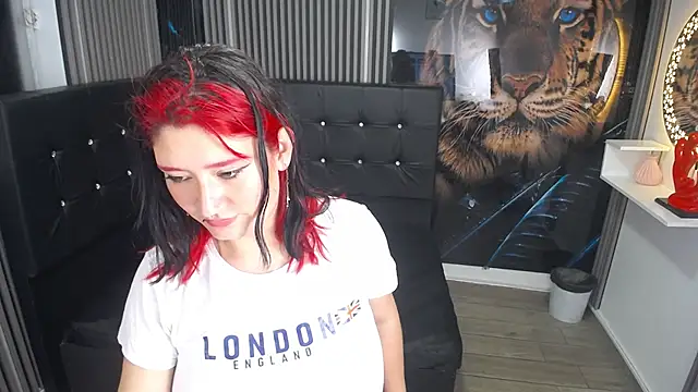 looking into your eyes while you suck my pussy - video by Cerecitaa02_ cam model