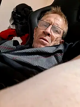 [24 Nov 23:22] Public Show - video by moasslicker cam model