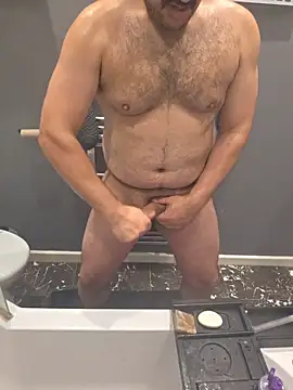 The spy cum show, no trim - video của người mẫu cam CloudyMuscleBeefy