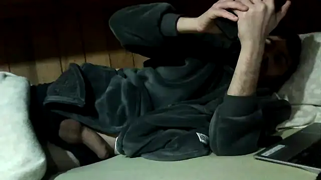 Deitado a bater - clip cu Angelsordemons6 model videochat
