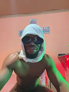 Finger fuck doggy - video by naughty_thick cam model