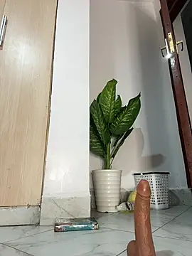 DOUBLE PENETRATION & a lil ASS fuck - video by Lil-shawrie cam model