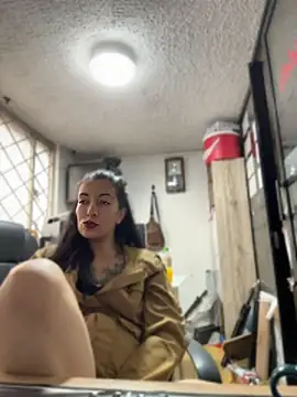 MASTURBATION IN MY BOSS'S OFFICE shyyy